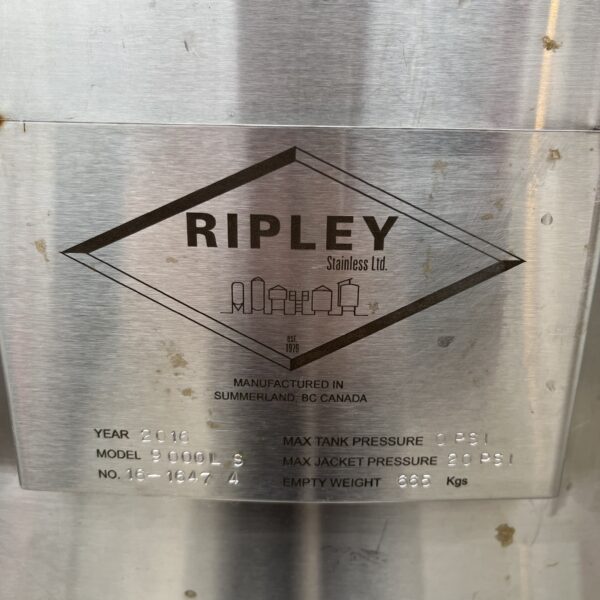 9000l ripley stainless jacketed fermentation / storage tanks made in bc