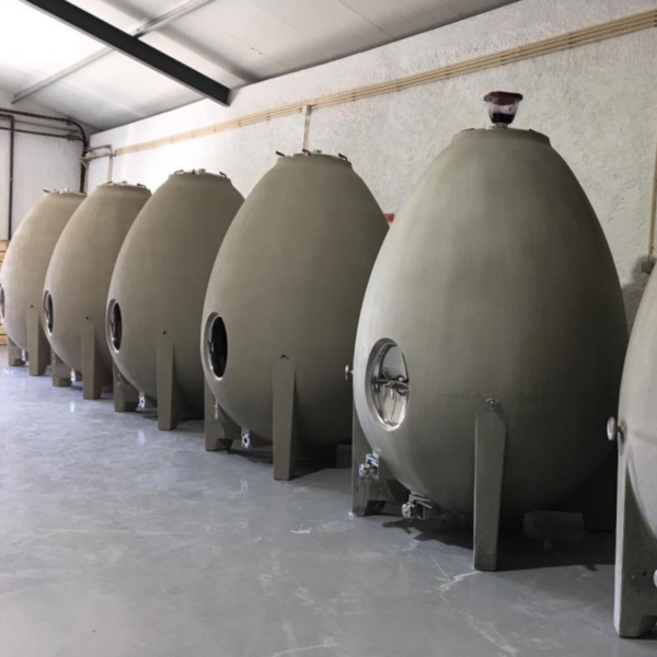 oeuf de beaune concrete vats/ tanks