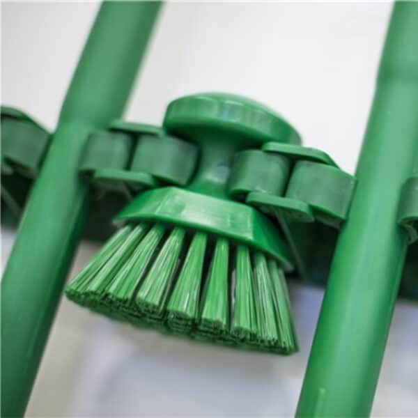 remco 4.3" round scrub brush